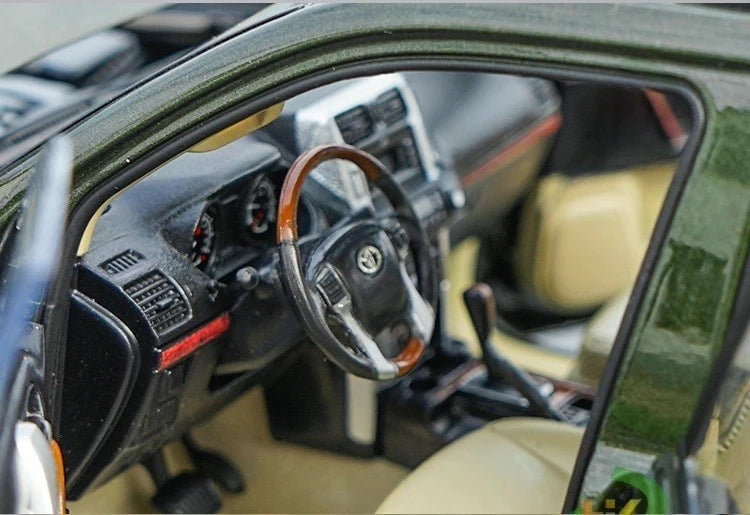 [OEM] 1:18 Toyota 2009 Land Cruiser Prado Green Line Model Car Die-Cast