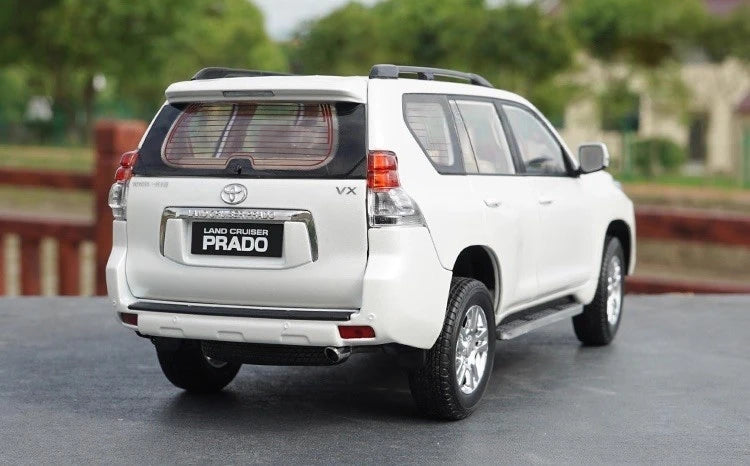 [OEM] 1:18 Toyota 2009 Land Cruiser Prado White Model Car Die-Cast
