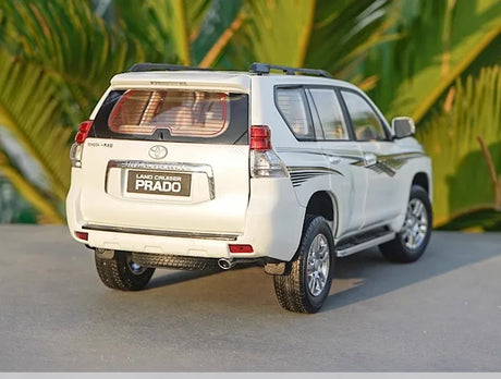 [OEM] 1:18 Toyota 2009 Land Cruiser Prado vit Line modellbil Die-Cast