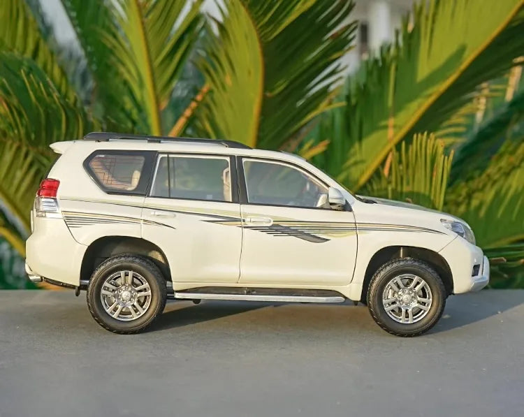 [OEM] 1:18 Toyota 2009 Land Cruiser Prado White Line Model Car Die-Cast