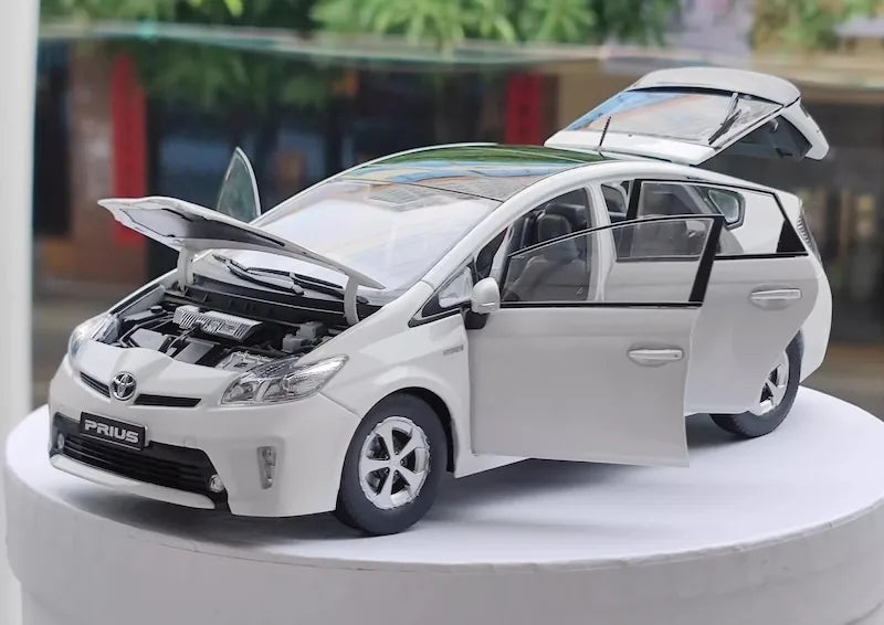 [OEM] 1:18 Toyota 2009 Prius White Model Car Die-Cast