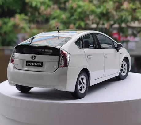 [OEM] 1:18 Toyota 2009 Prius White Model Car Die-Cast