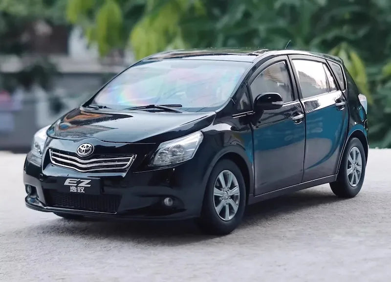 [OEM] 1:18 Toyota 2009 Verso Black Model Car Die-Cast