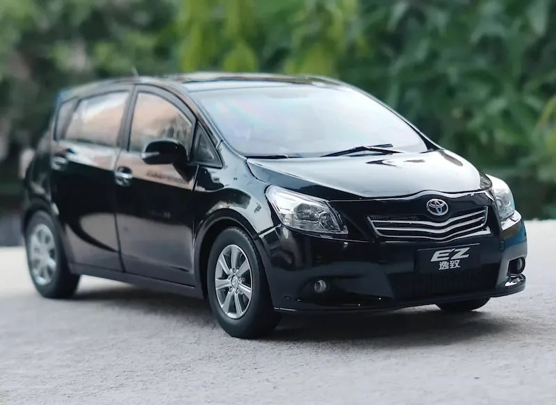 [OEM] 1:18 Toyota 2009 Verso Black Model Car Die-Cast