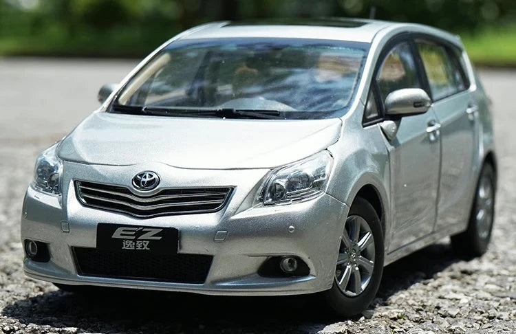 [OEM] 1:18 Toyota 2009 Verso Silver Model Car Die-Cast