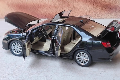 [OEM] 1:18 Toyota 2011 Camry Black Model Car Die-Cast