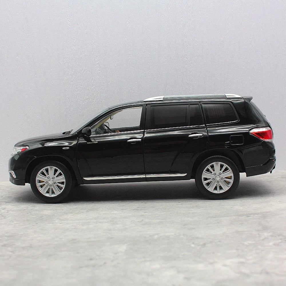 [OEM] 1:18 Toyota 2012 Highlander Black Model Car Die-Cast