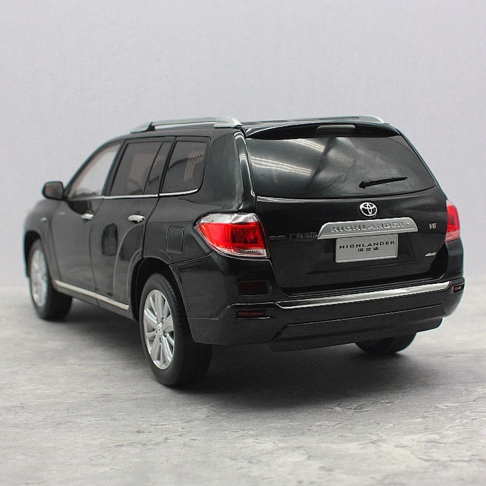 [OEM] 1:18 Toyota 2012 Highlander Black Model Car Die-Cast