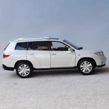 [OEM] 1:18 Toyota 2012 Highlander White Model Car Die-Cast