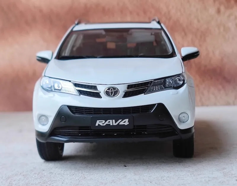 [OEM] 1:18 Toyota 2013 RAV4 bianco modellino di auto Die-Cast
