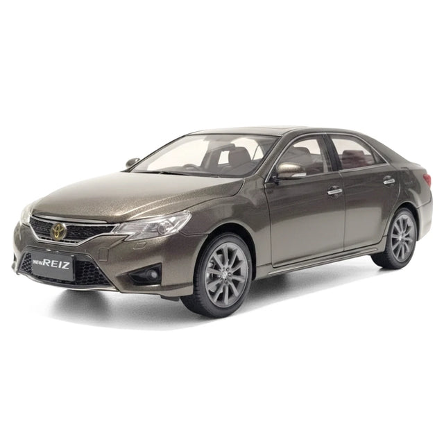[OEM] 1:18 Toyota 2013 Reiz X130 Brown Model Car Die-Cast
