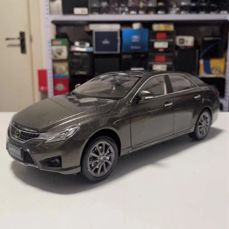 [OEM] 1:18 Toyota 2013 Reiz X130 marron voiture miniature Die-Cast