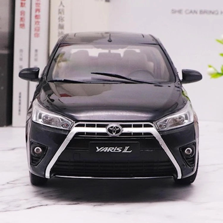 [OEM] 1:18 Toyota 2013 Yaris Black Model Car Die-Cast