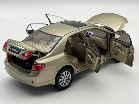 [OEM] 1:18 Toyota 2014 Corolla 10th guld modellbil Die-Cast