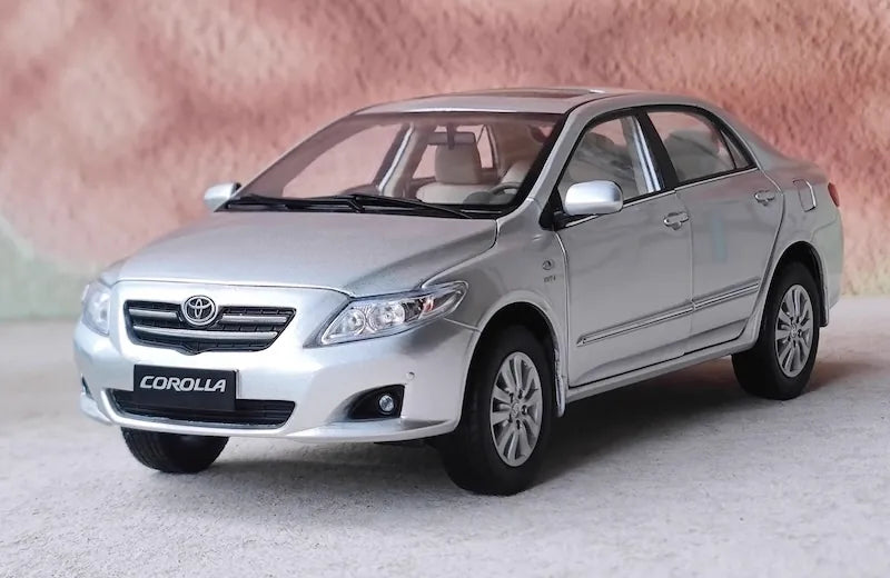 [OEM] 1:18 Toyota 2014 Corolla 10th Silver Model Car Die-Cast