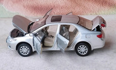 [OEM] 1:18 Toyota 2014 Corolla 10th argento modellino di auto Die-Cast
