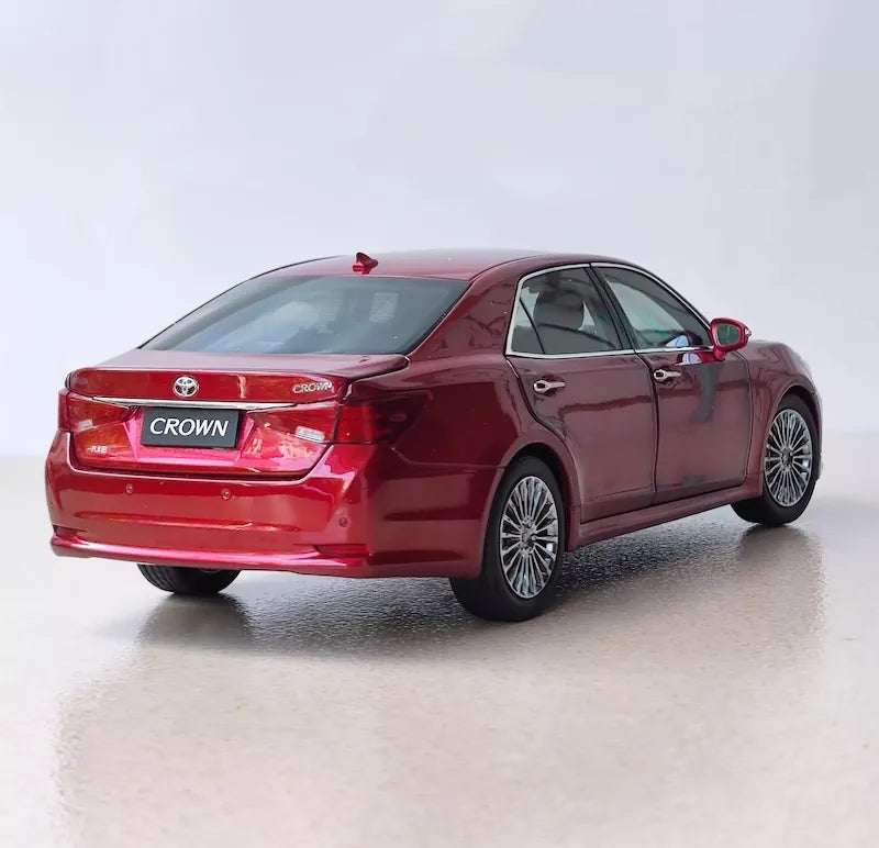 [OEM] 1:18 Toyota 2014 Crown 14th Red Model Car Die-Cast