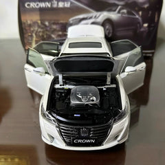 [OEM] 1:18 Toyota 2014 Crown 14th White Model Car Die-Cast