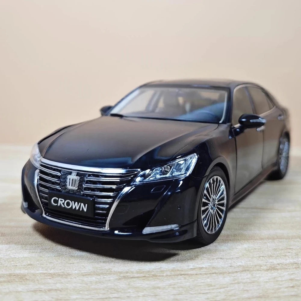 [OEM] 1:18 Toyota 2014 Crown 14th Black Model Car Die-Cast