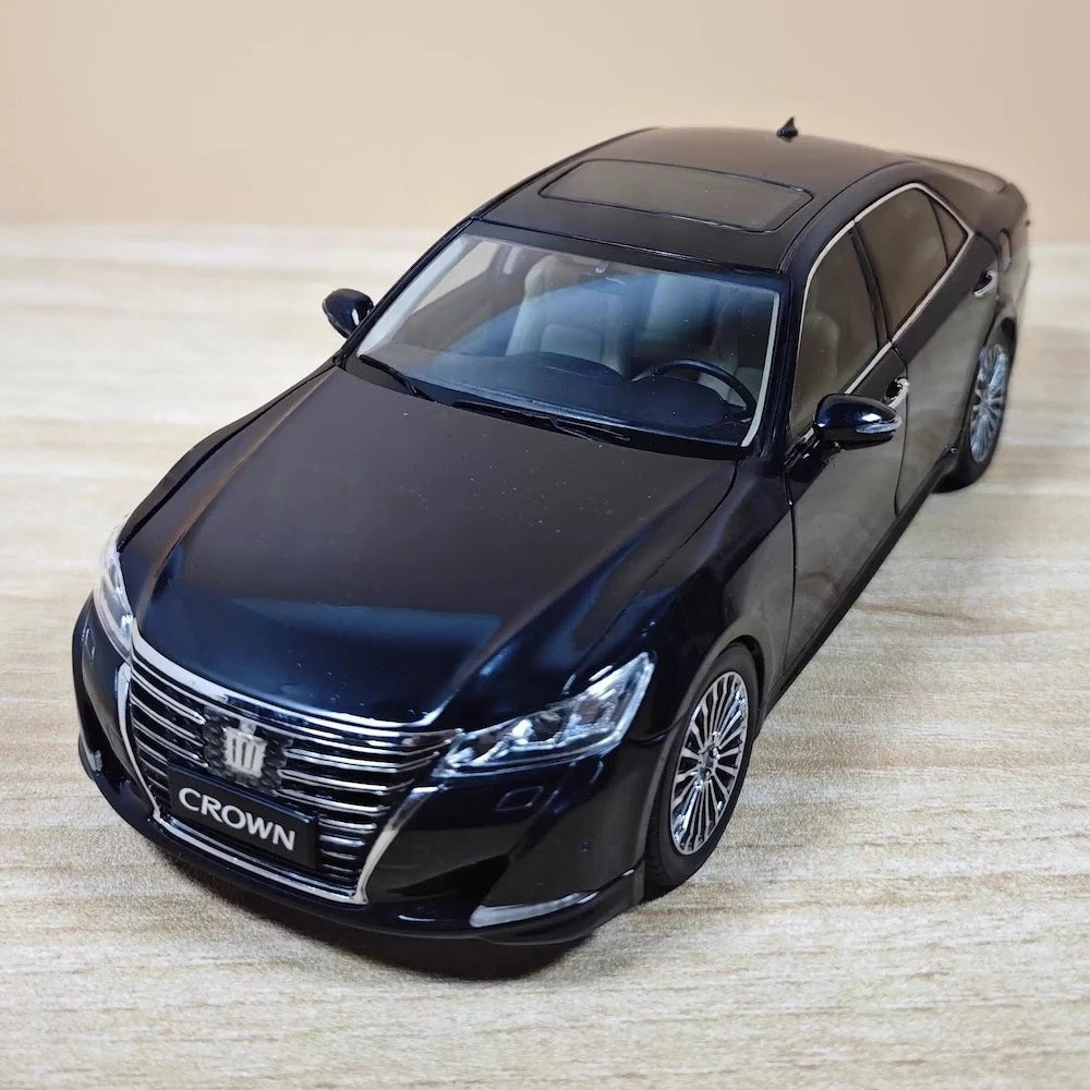[OEM] 1:18 Toyota 2014 Crown 14th Black Model Car Die-Cast