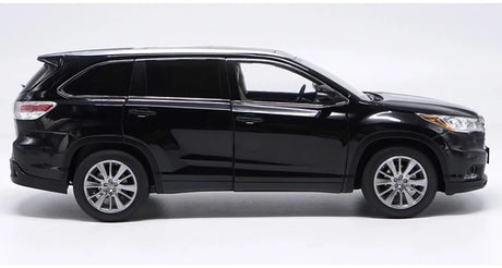 [OEM] 1:18 Toyota 2015 Highlander svart modellbil Die-Cast