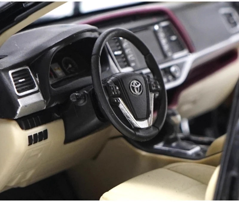 [OEM] 1:18 Toyota 2015 Highlander nero modellino di auto Die-Cast