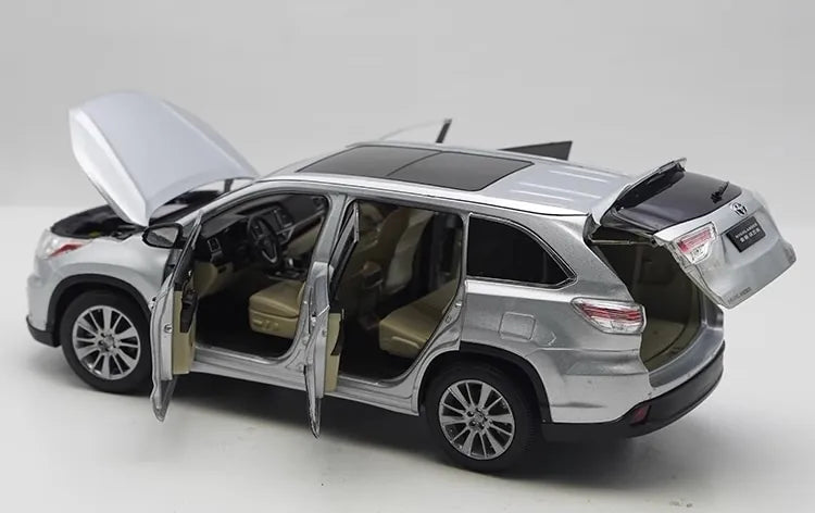 [OEM] 1:18 Toyota 2015 Highlander Silver Model Car Die-Cast