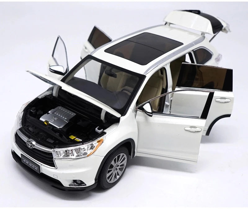 [OEM] 1:18 Toyota 2015 Highlander White Model Car Die-Cast