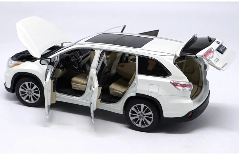 [OEM] 1:18 Toyota 2015 Highlander White Model Car Die-Cast