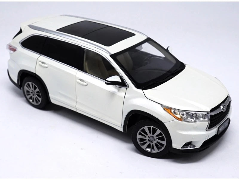 [OEM] 1:18 Toyota 2015 Highlander White Model Car Die-Cast