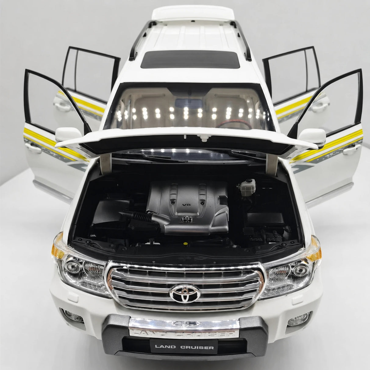 OEM Toyota 2015 Land Cruiser White 1:18 – Sammelobjekt aus Druckguss