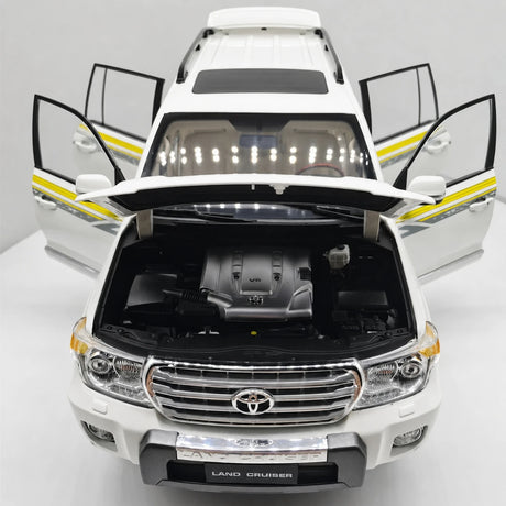 OEM Toyota 2015 Land Cruiser White 1:18 – Collectible Diecast Model Die-Cast
