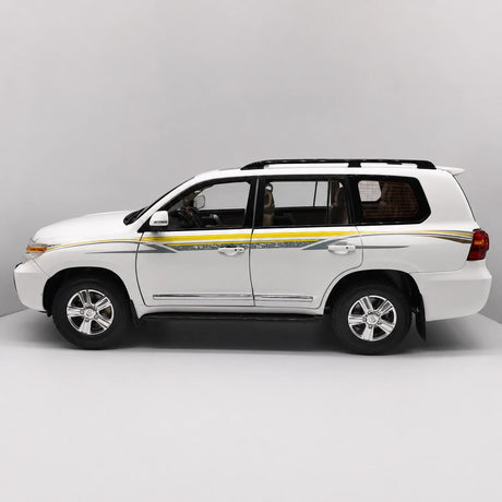 OEM Toyota 2015 Land Cruiser White 1:18 – Collectible Diecast Model Die-Cast