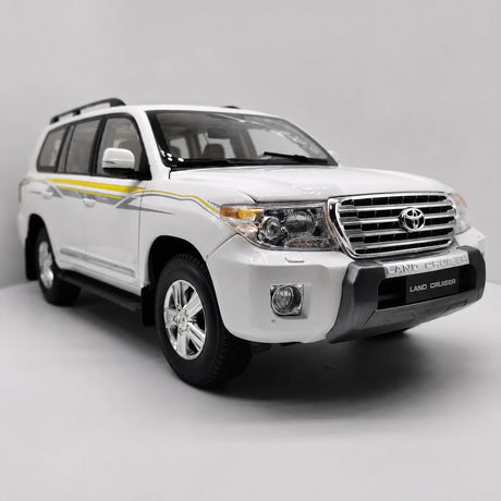 OEM Toyota 2015 Land Cruiser White 1:18 – Collectible Diecast Model Die-Cast