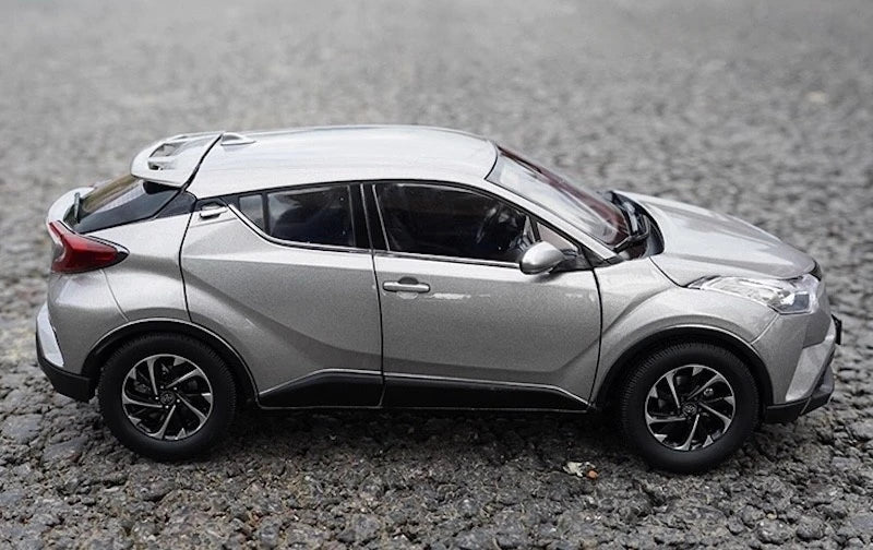 [OEM] 1:18 Toyota 2017 C-HR grigio modellino di auto Die-Cast