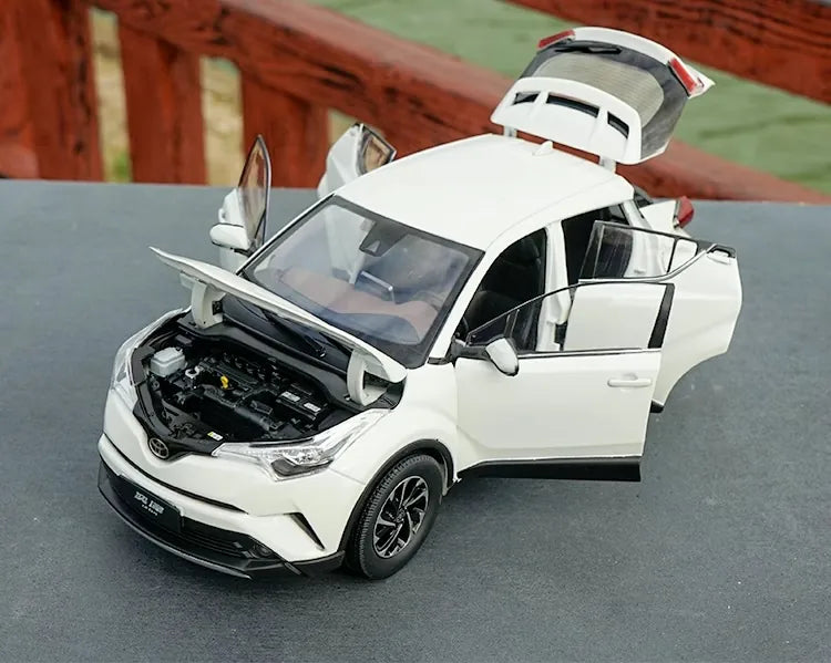 [OEM] 1:18 Toyota 2017 C-HR White Model Car Die-Cast