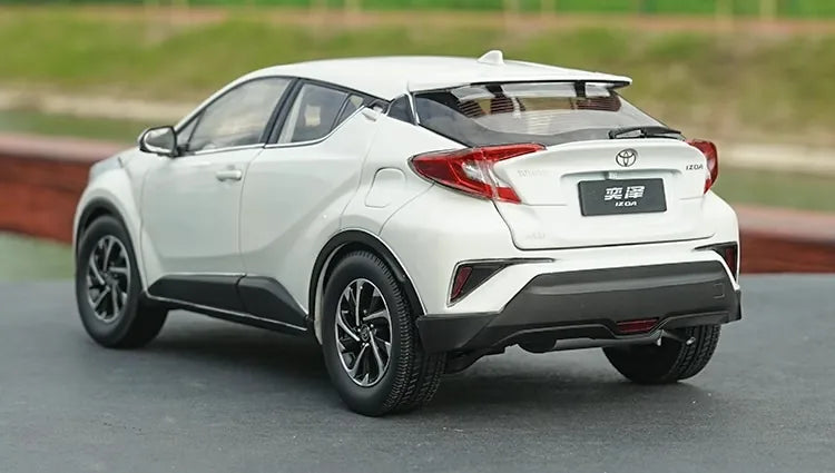 [OEM] 1:18 Toyota 2017 C-HR White Model Car Die-Cast