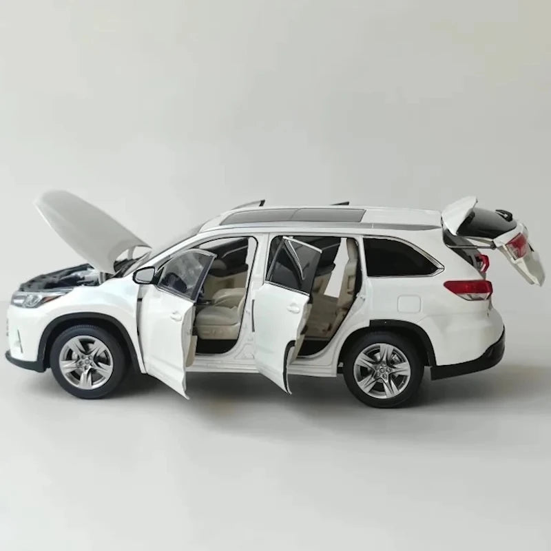 [OEM] 1:18 Toyota 2017 Highlander White Model Car Die-Cast