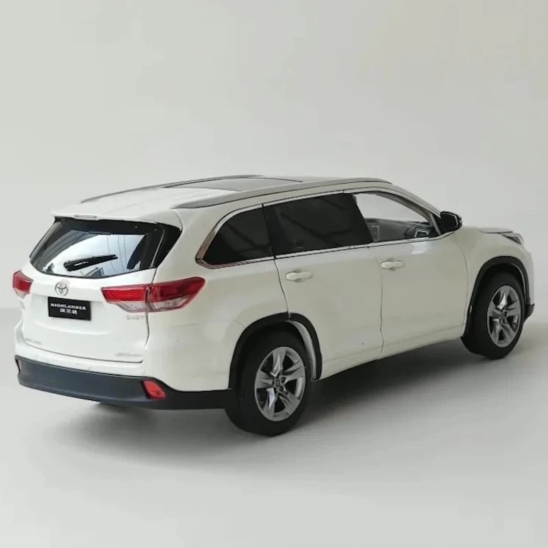 [OEM] 1:18 Toyota 2017 Highlander bianco modellino di auto Die-Cast