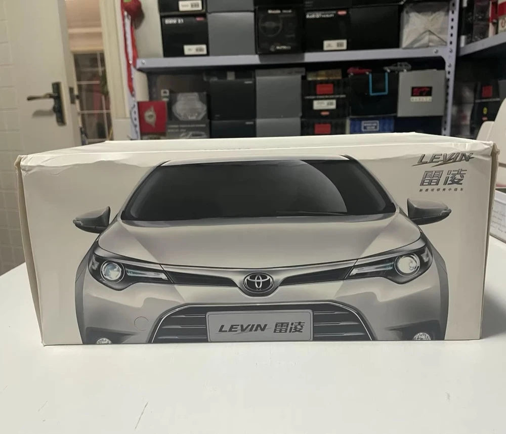 [OEM] 1:18 Toyota 2017 Levin Gray Model Car Die-Cast