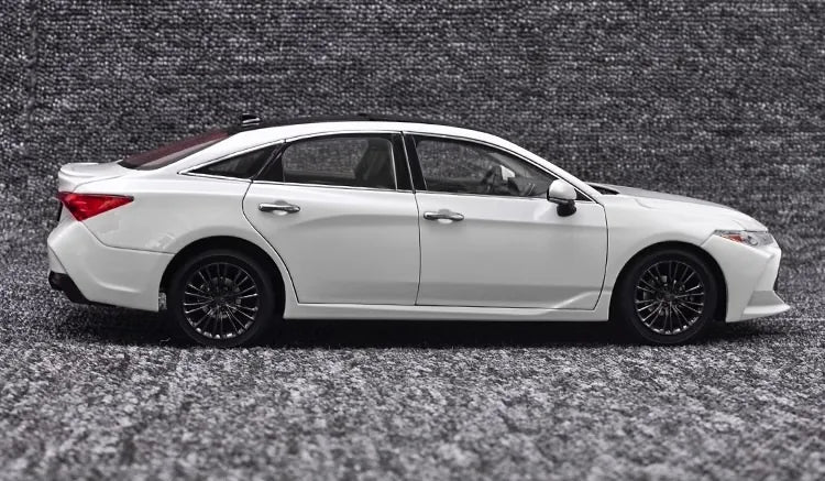 [OEM] 1:18 Toyota 2018 Avalon bianco modellino di auto Die-Cast
