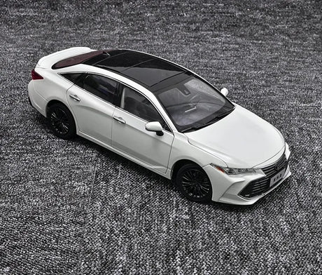 [OEM] 1:18 Toyota 2018 Avalon White Model Car Die-Cast