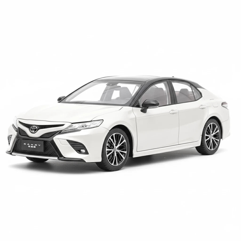 [OEM] 1:18 Toyota 2018 Camry SX White Model Car Die-Cast