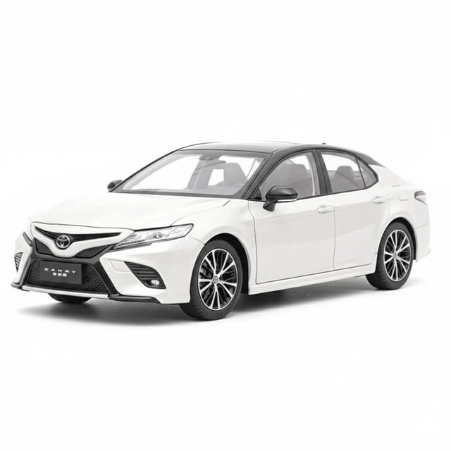 [OEM] 1:18 Toyota 2018 Camry SX White Model Car Die-Cast