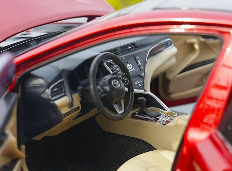 [OEM] 1:18 Toyota 2018 Camry XV70 Red Model Car Die-Cast