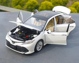 [OEM] 1:18 Toyota 2018 Camry XV70 White Model Car Die-Cast