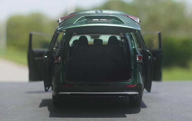 [OEM] 1:18 Toyota 2020 Sienna Green Model Car Die-Cast