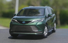 [OEM] 1:18 Toyota 2020 Sienna Green Model Car Die-Cast