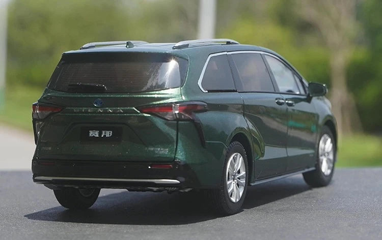 [OEM] 1:18 Toyota 2020 Sienna Green Model Car Die-Cast