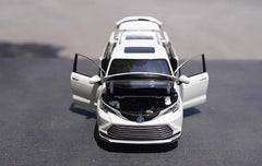 [OEM] 1:18 Toyota 2020 Sienna bianco modellino di auto Die-Cast